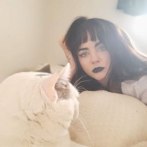 Meet your Posher, Paula